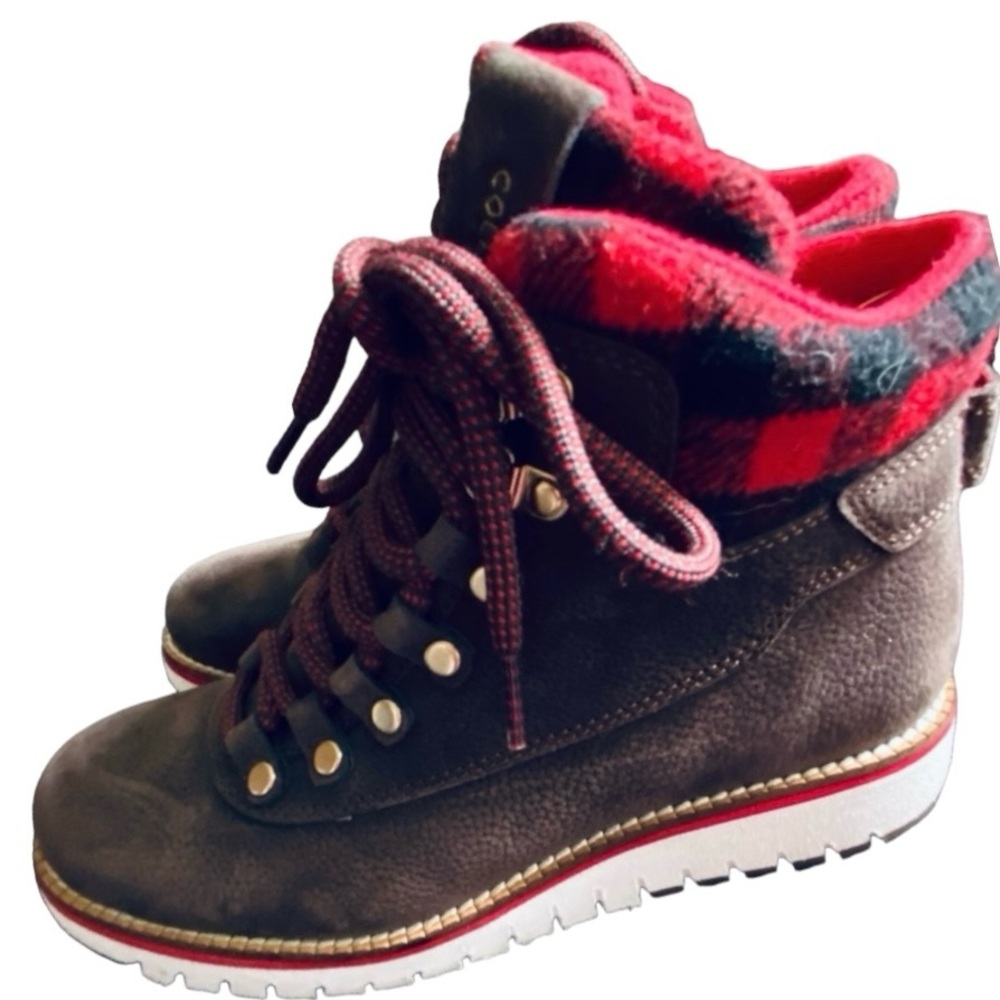 Cole Haan Zerogrand Explore Waterproof Boots Size 5 Youth
